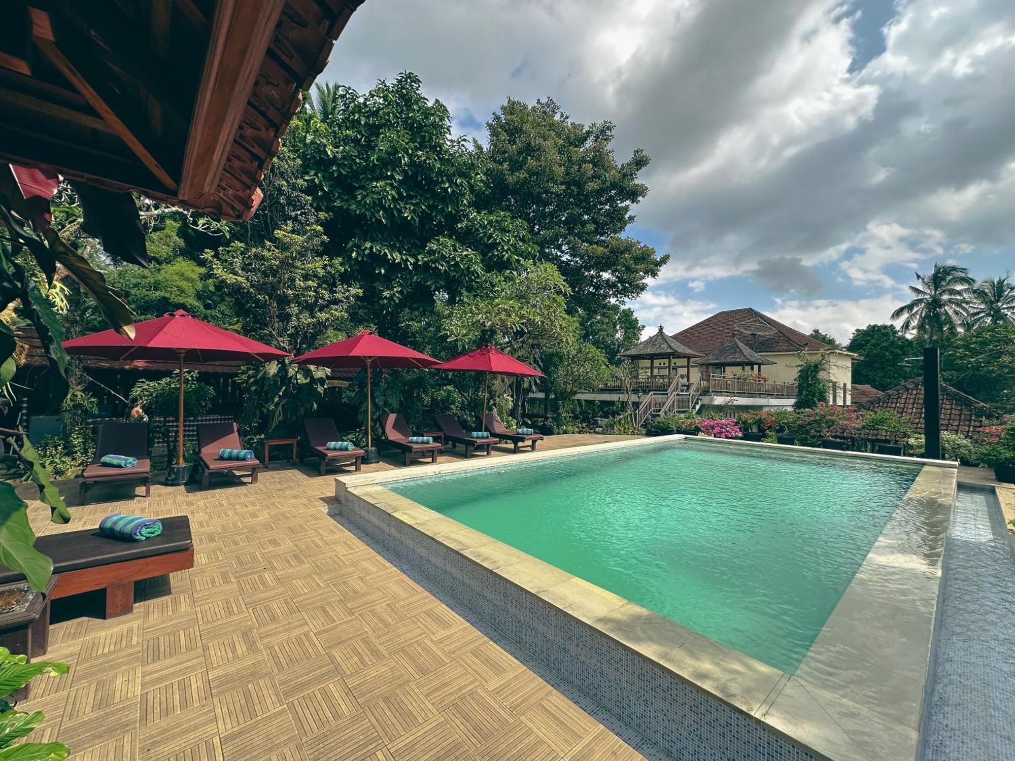 Villa Ipsa Munduk  Exterior photo